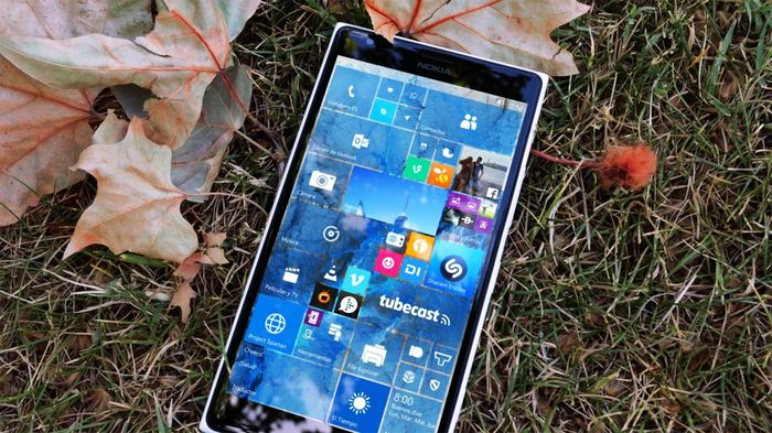 Скриншоты Windows 10 Mobile Build 10166 из эмулятора Windows 10 SDK