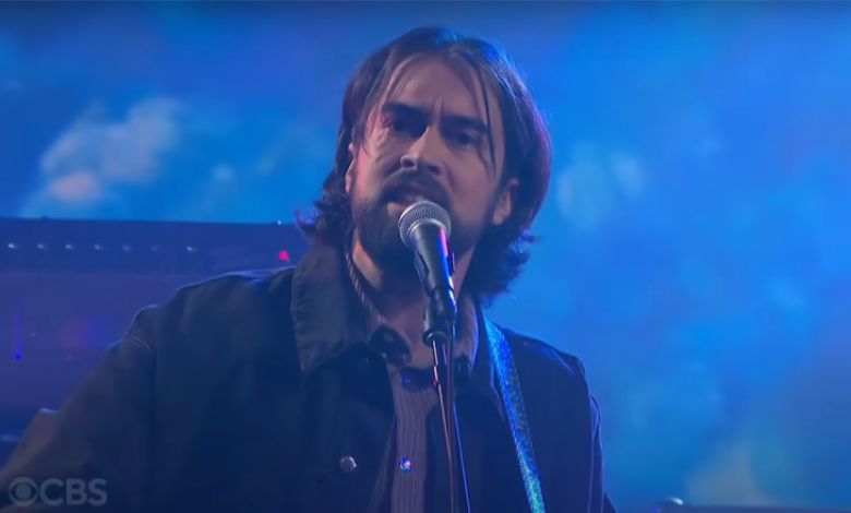 Alex G melakukan “Afterlife” di Colbert: Watch Alex G melakukan “Afterlife” di Colbert: Watch
