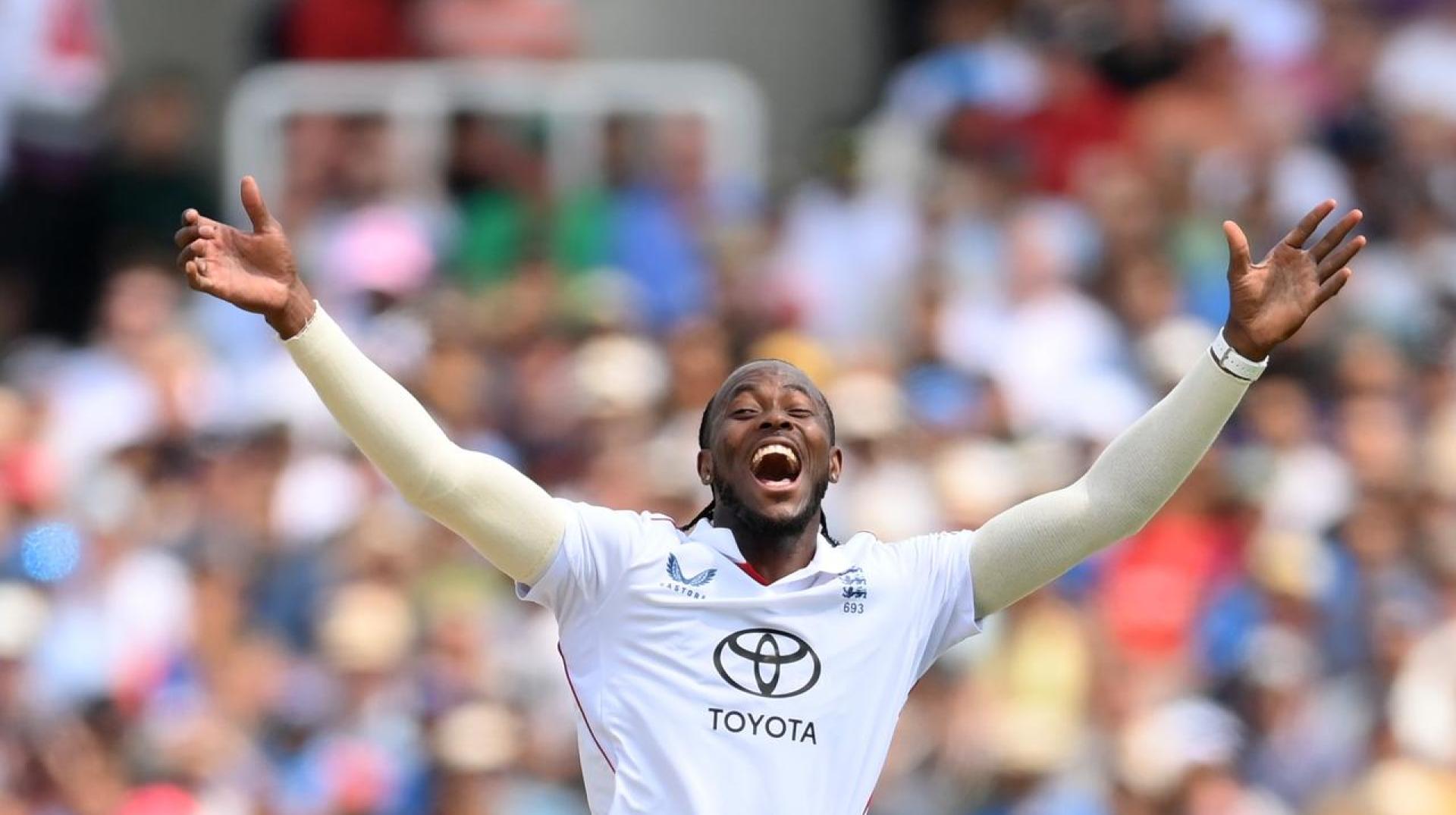 Ashes villain Stuart Broad puts timeline and emphasis on quicks for first Test