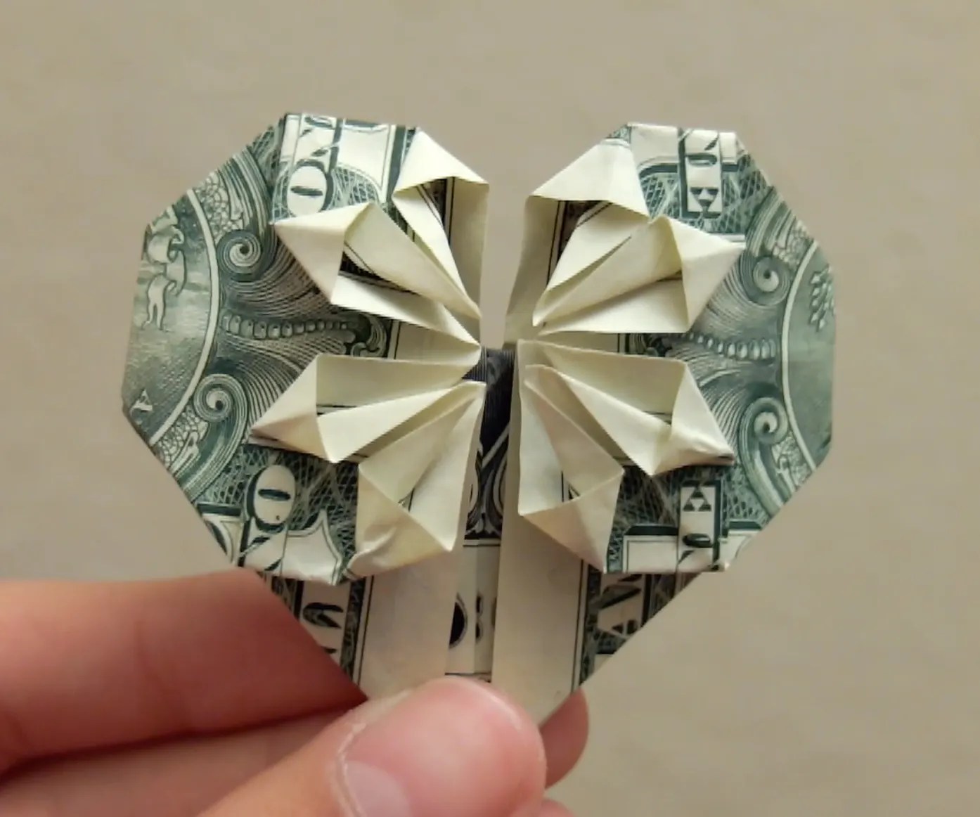 origami heart from dollar