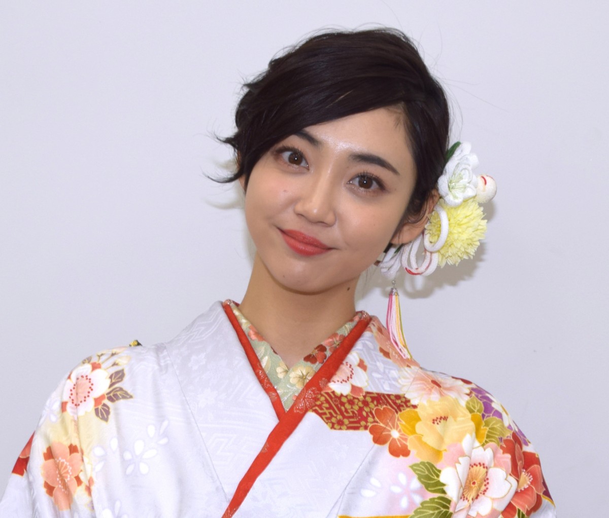 山谷花純、小6当時の写真公開「大人すぎませんか!?!?」「か、可愛すぎます」 | ORICON NEWS