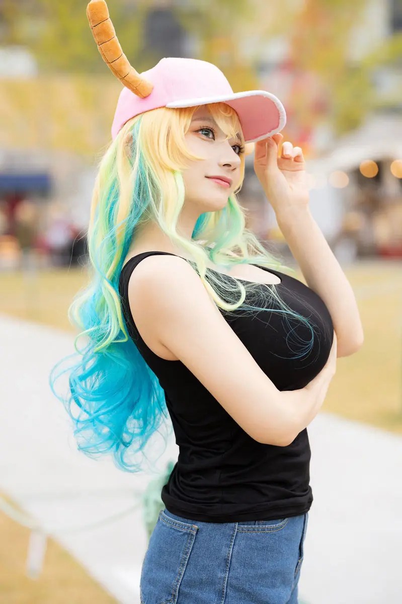 小林 る な コスプレ