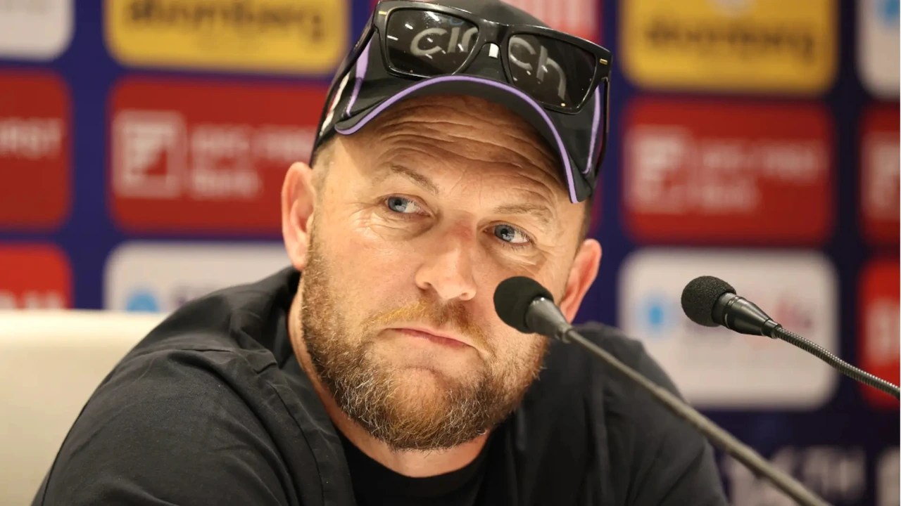 Brendon McCullum dares ECB to sack him amid Ashes humiliation Brendon McCullum dares ECB to sack him amid Ashes humiliation