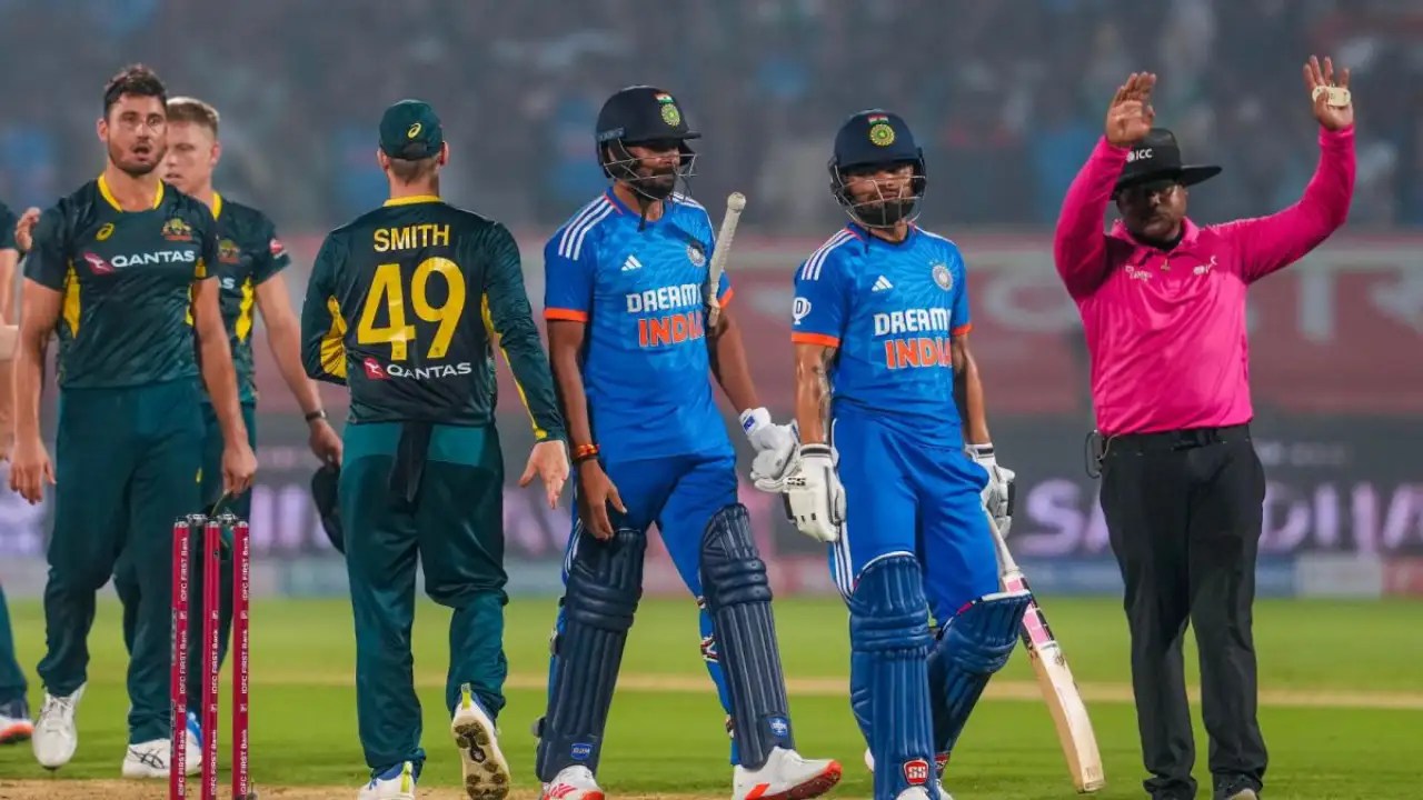 I don't think we are bothered: India coach reacts after Australia's elimination from T20 World Cup I don't think we are bothered: India coach reacts after Australia's elimination from T20 World Cup