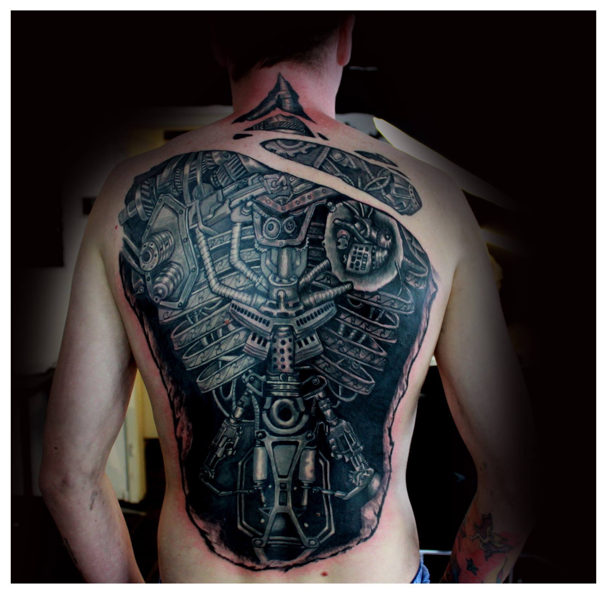 Back Tattoo | Tibor Nagy - Trueartists 2005_x_2048_jpg