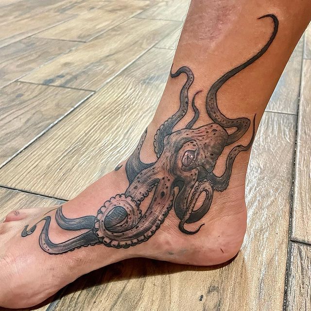 Ankle Tattoos - Trueartists 640_x_640_jpg