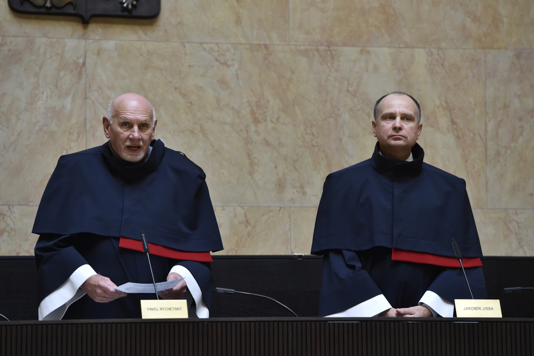 Sla Vlada V Nouzovem Stavu Proti Ustave Soud Rozhodne Seznam Zpravy