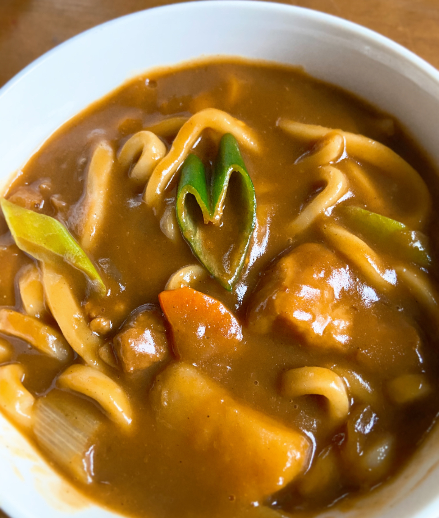 カレーの残りでカレーうどん ハートのネギ♥️ ／ リメイク料理グランプリ2020【ヤマサ醤油株式会社】