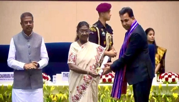 Narinder Singh has been serving as a head teacher in National Award, Village Jandyal, Village Jandyal, the Ludhiana teacher