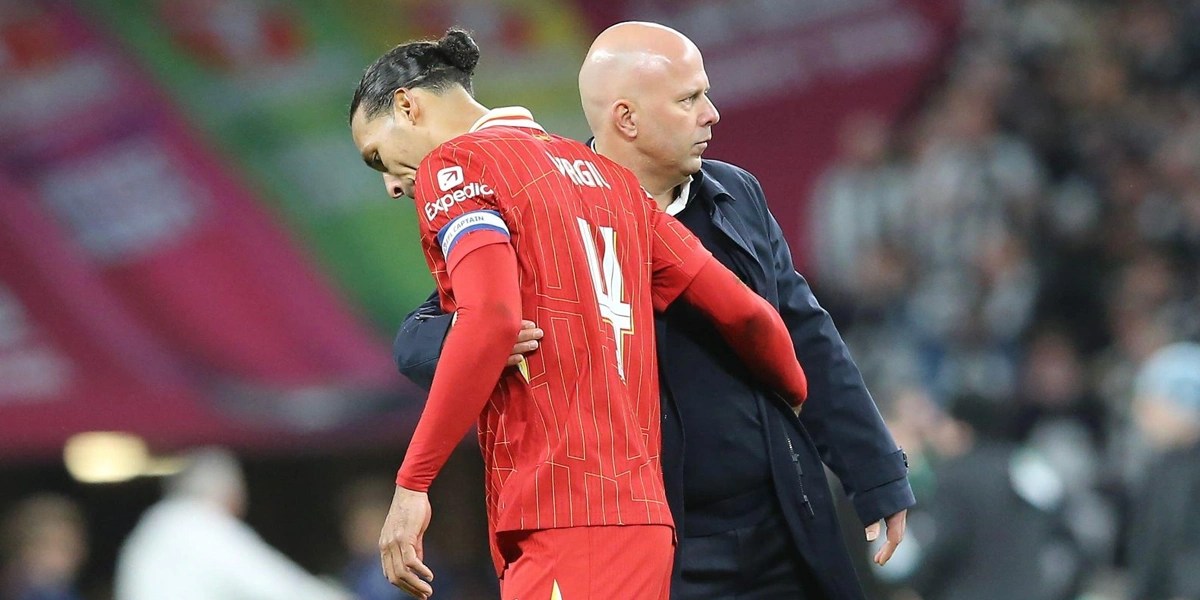 Arne Slot Balas Keras Komentar Virgil van Dijk Jelang Duel Panas PSG vs Liverpool