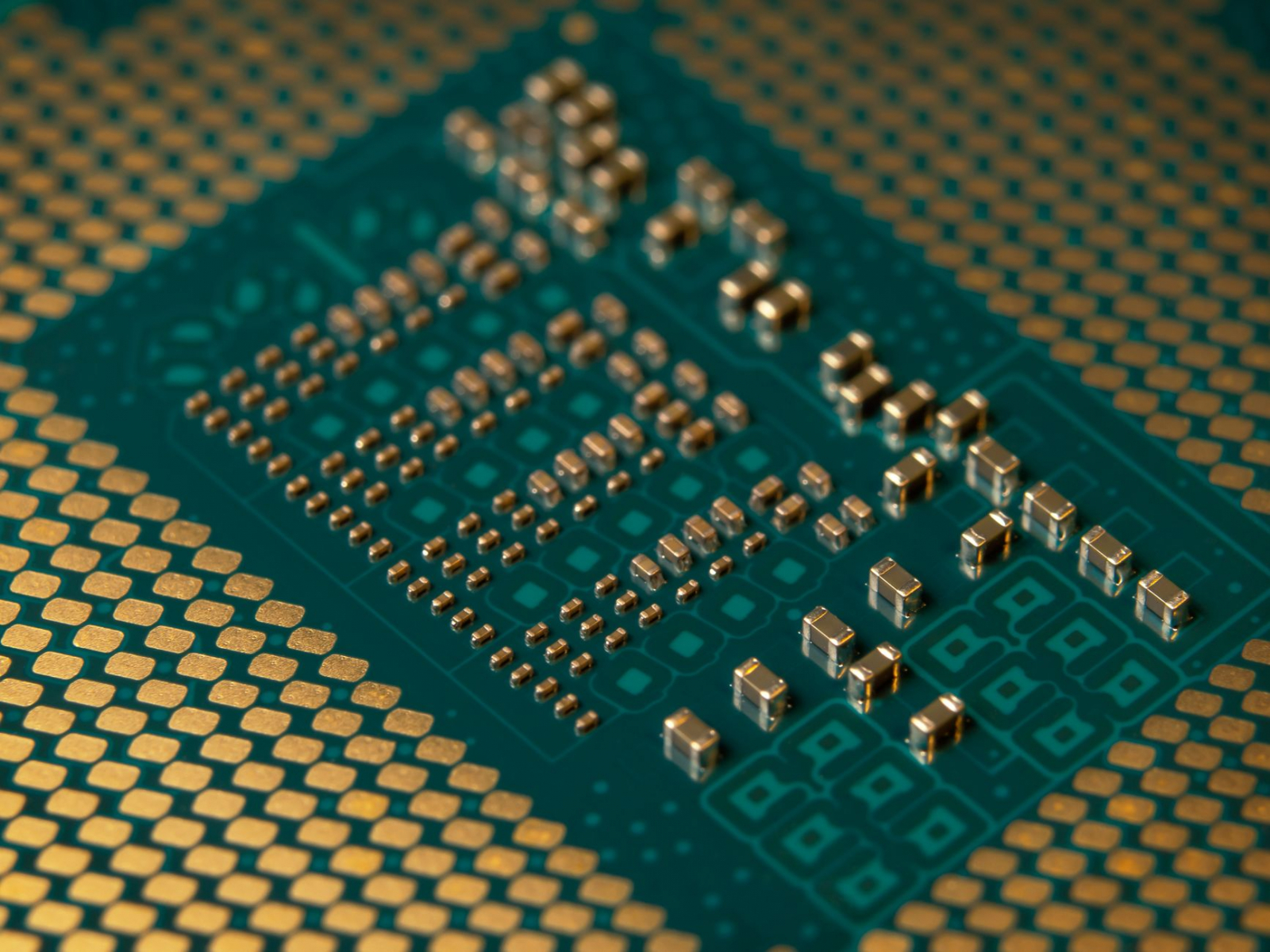 ASML Raises 2026 Outlook as AI Demand Surges
