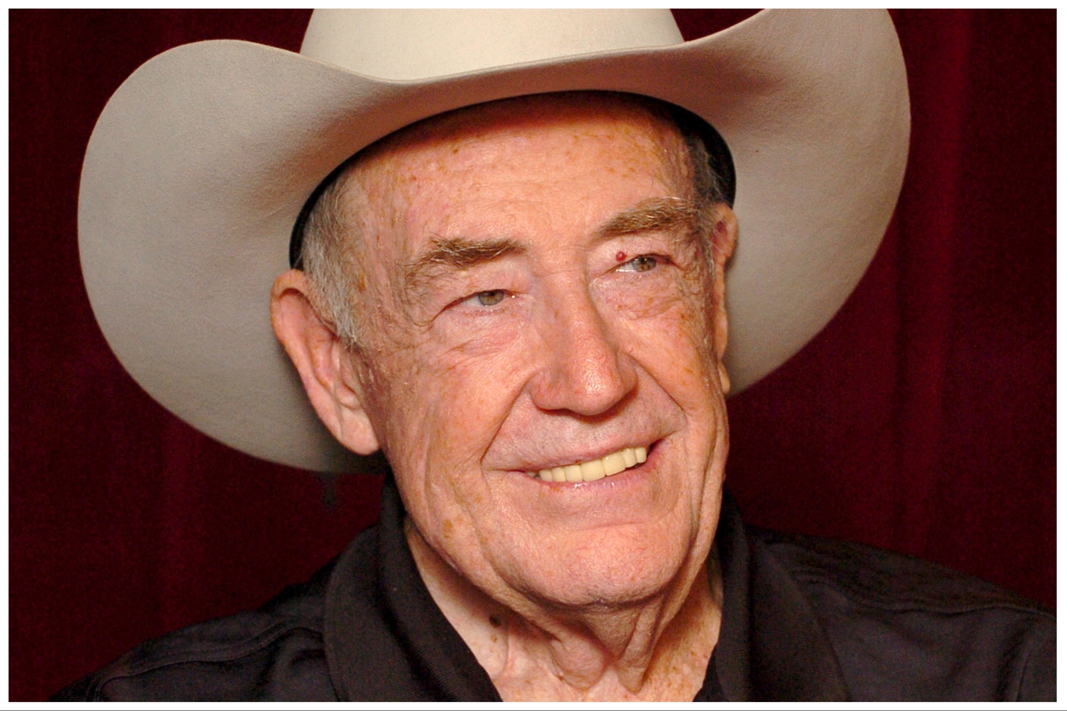 doyle brunson net worth 2023 - Ilustrasi 3