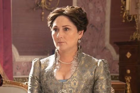 ’Bridgerton’ Spinoff About Young Lady Violet Greenlit At Netflix With Shonda Rhimes Writing ’Bridgerton’ Spinoff About Young Lady Violet Greenlit At Netflix With Shonda Rhimes Writing