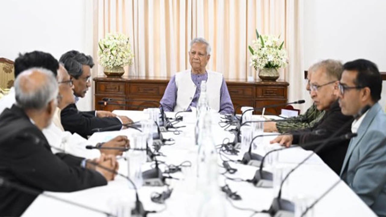 জাতীয় ঐকমত্য কমিশন সরকারের কাছে জুলাই সনদ বাস্তবায়নের সুপারিশ হস্তান্তর করবে