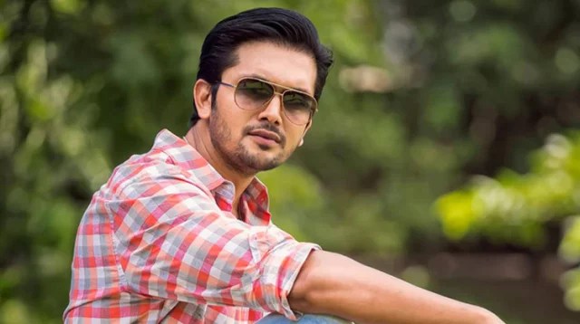 নতুন সিনেমা ‘মালিক’-এর শুটিং সেটে দুর্ঘটনায় আহত আরিফিন শুভ