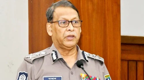 মবের চেষ্টা হলে পুরো আসনের ভোট স্থগিত করবে ইসি, কঠোর নিরাপত্তার ঘোষণা