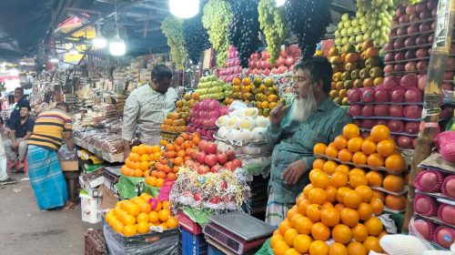 রমজানে ফলের বাজারে আগুন, তরমুজ ৯০ টাকা কেজি