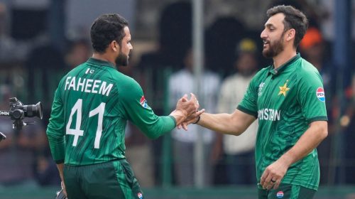 শেষ ১২ বলে ২৯ রান করে নেদারল্যান্ডসের বিরুদ্ধে রোমাঞ্চকর জয় পাকিস্তানের