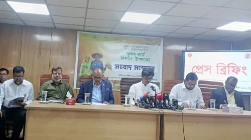 দলীয় বিবেচনা নয় বরং প্রান্তিক কৃষকদের অগ্রাধিকার দিয়ে দেওয়া হবে কৃষক কার্ড