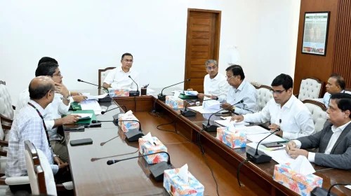 প্রধানমন্ত্রী তারেক রহমানের সভাপতিত্বে ডিএনডি বাঁধ সংক্রান্ত বিশেষ উচ্চপর্যায়ের পর্যালোচনা সভা অনুষ্ঠিত