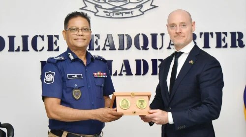 সাইবার নিরাপত্তা ও অপরাধ দমনে বাংলাদেশ পুলিশ ও এফবিআই-এর যৌথ বৈঠকে জোর আলোচনা