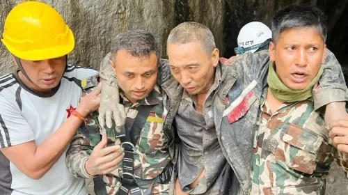 ভয়াবহ বন্যার ১০ দিন পর নেপালে সুড়ঙ্গ থেকে চীনা নাগরিককে জীবিত উদ্ধার