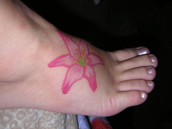 24 Stargazer Lily Tattoos Which Are Completely Different - Slodive 450_x_600_jpg