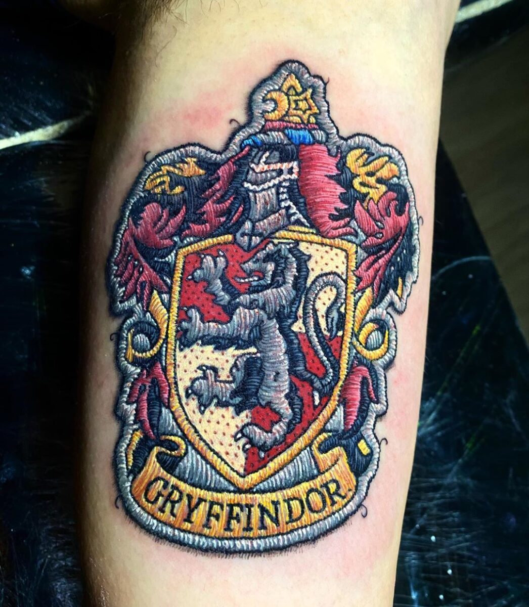 Duda Lozano Creates Intricate Embroidery Tattoos 1239_x_1080_jpg