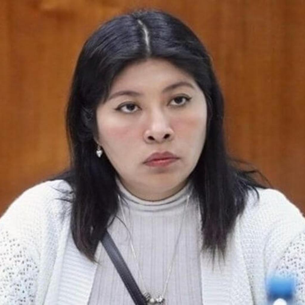 Betssy Chávez no dejaría el penal de Mujeres este miércoles y recién sería mañana – Diario Sin Fronteras -Tu Diario Regional