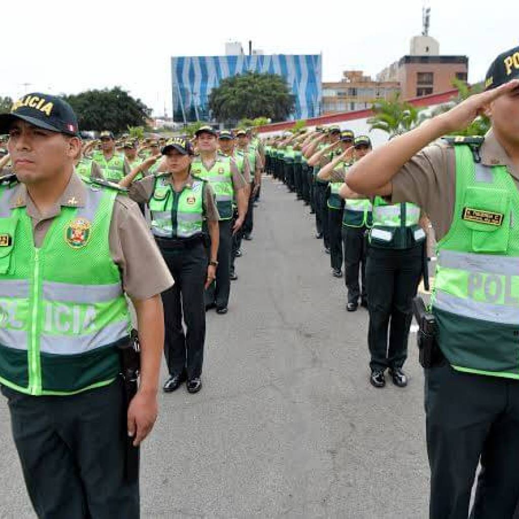 Congreso aprobó ley que paga franco a policías en Plan Celador – Diario Sin Fronteras -Tu Diario Regional