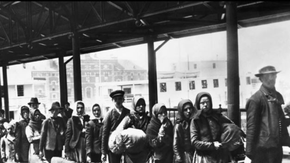 Veneto, l’«invasione» degli oriundi venuti dal Brasile. «Troppe richieste di cittadinanza, qui il Pnrr è a rischio»