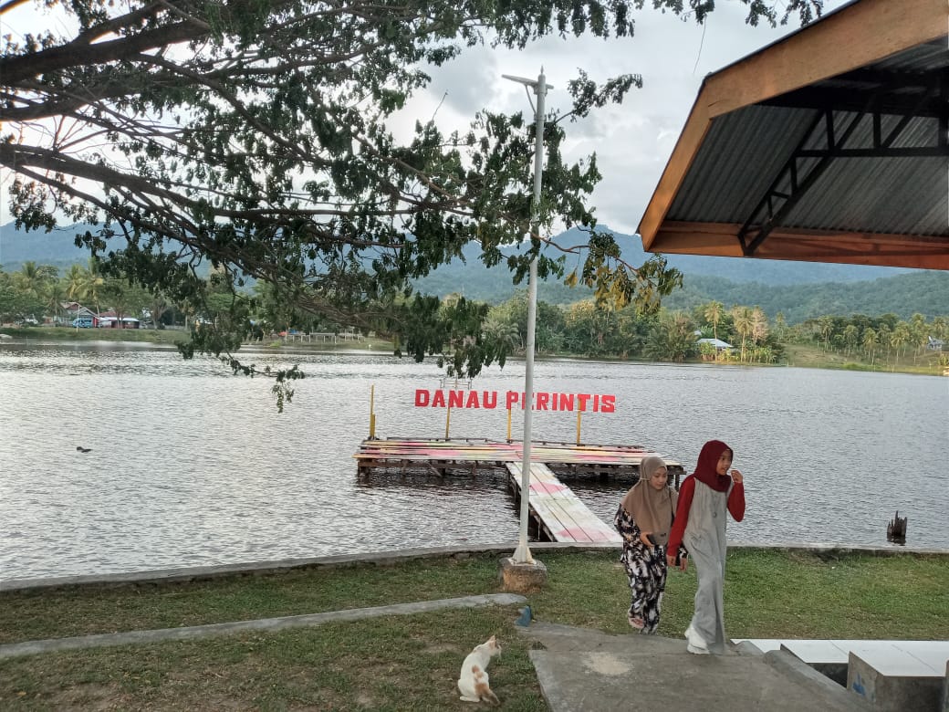 Melihat Pesona Danau Perintis, Bone Bolango - Dulohupa.id