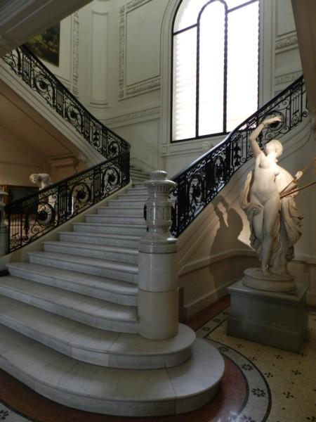 Escalier D Honneur Musee Des Beaux Arts Nimes E Monumen
