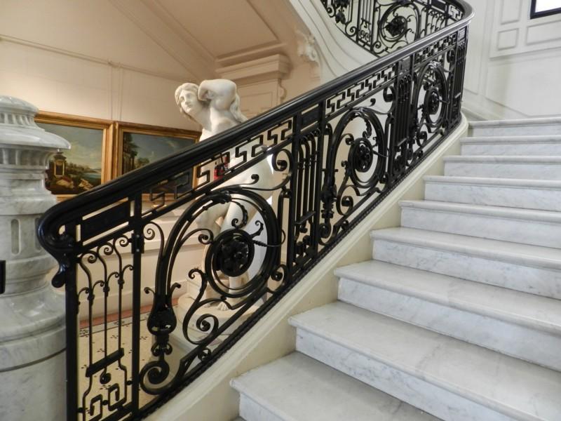 Escalier D Honneur Musee Des Beaux Arts Nimes E Monumen