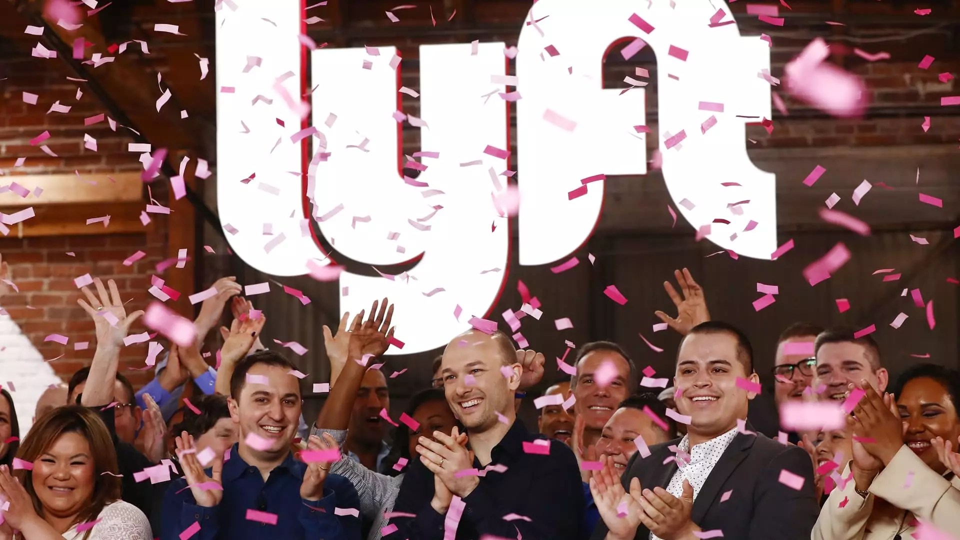 7 Reasons Why Lyft Needs a Bold Transformation to Survive the Rideshare Wars