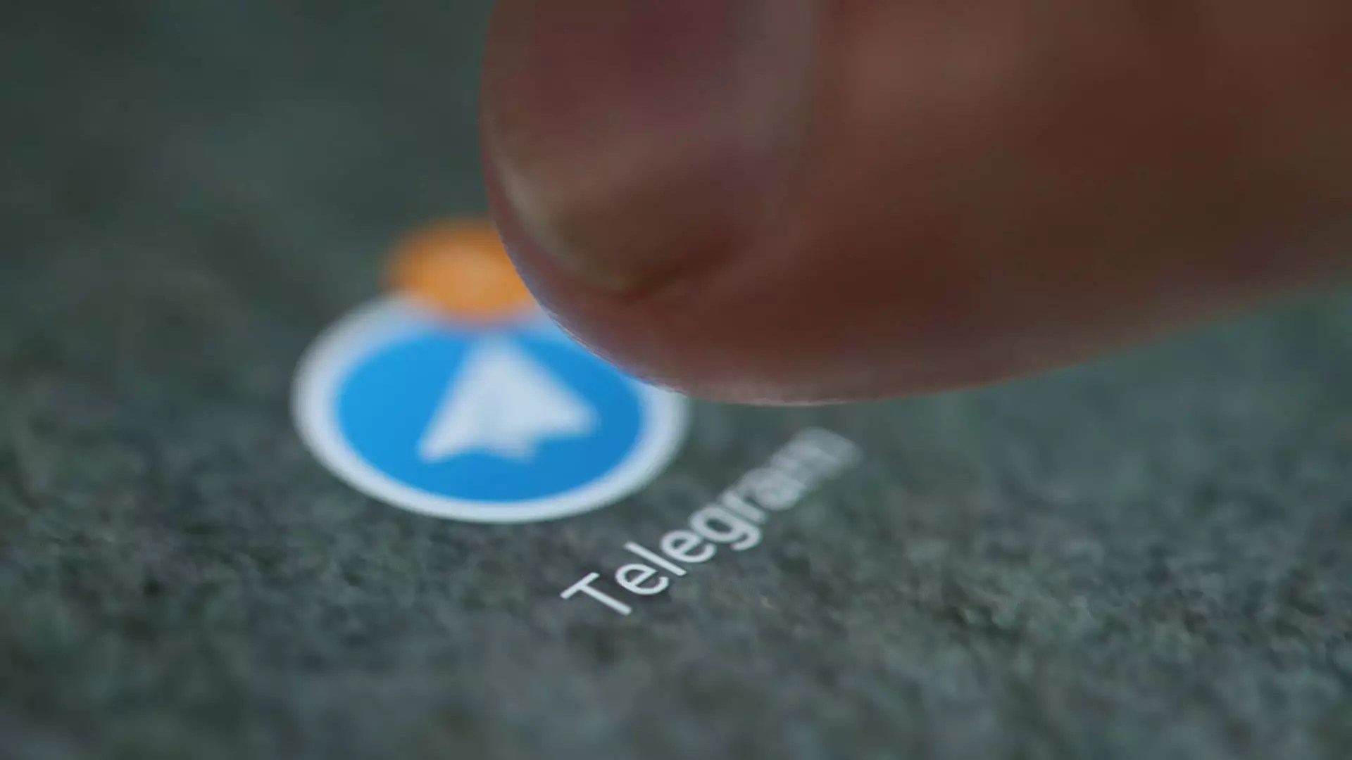 The Critical Flaws in Telegram’s Bold Crypto Initiative: A Reckless Leap into Financial Chaos