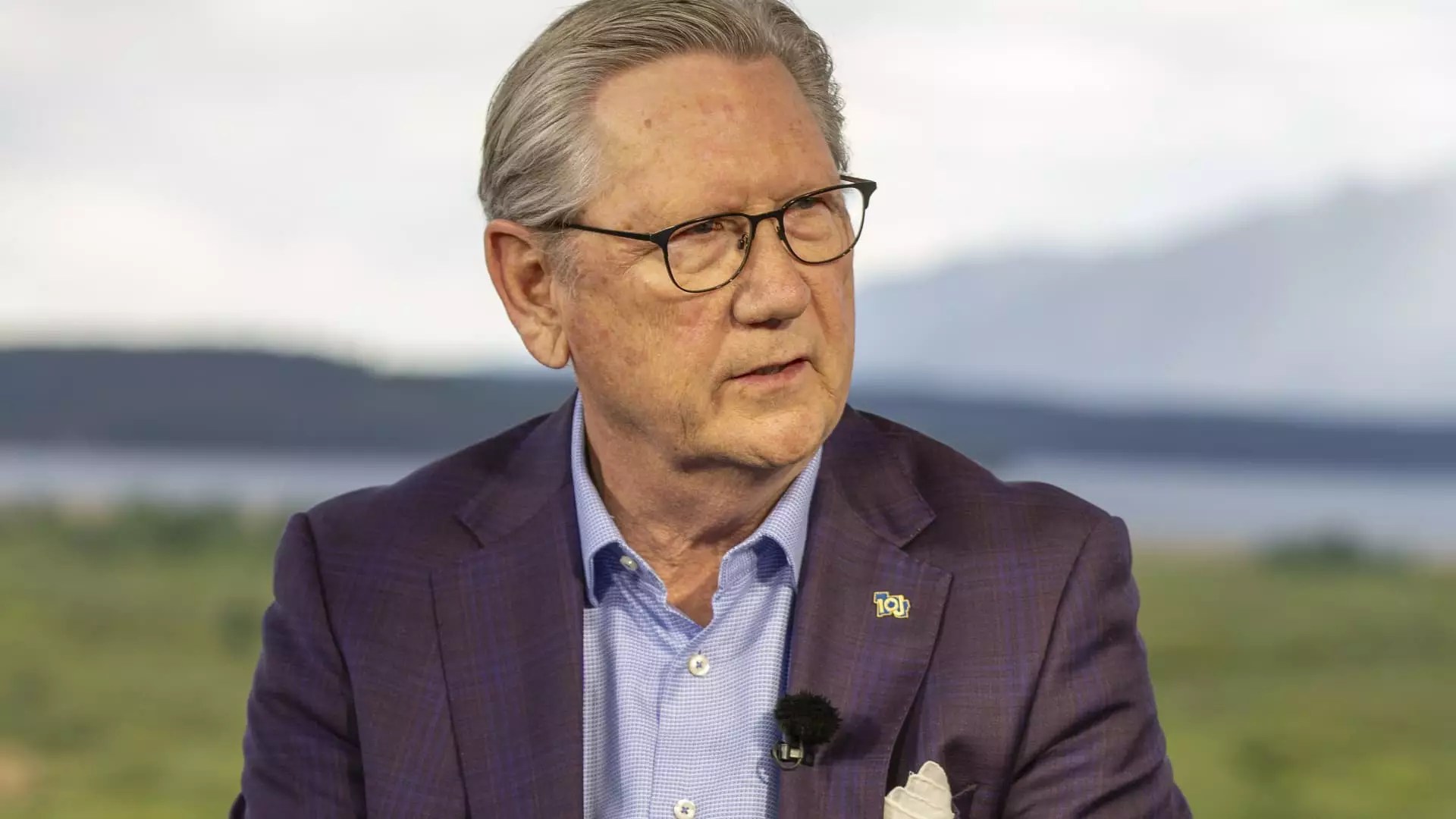 Why Rushing to Cut Rates Could Undermine America’s Economic Stability