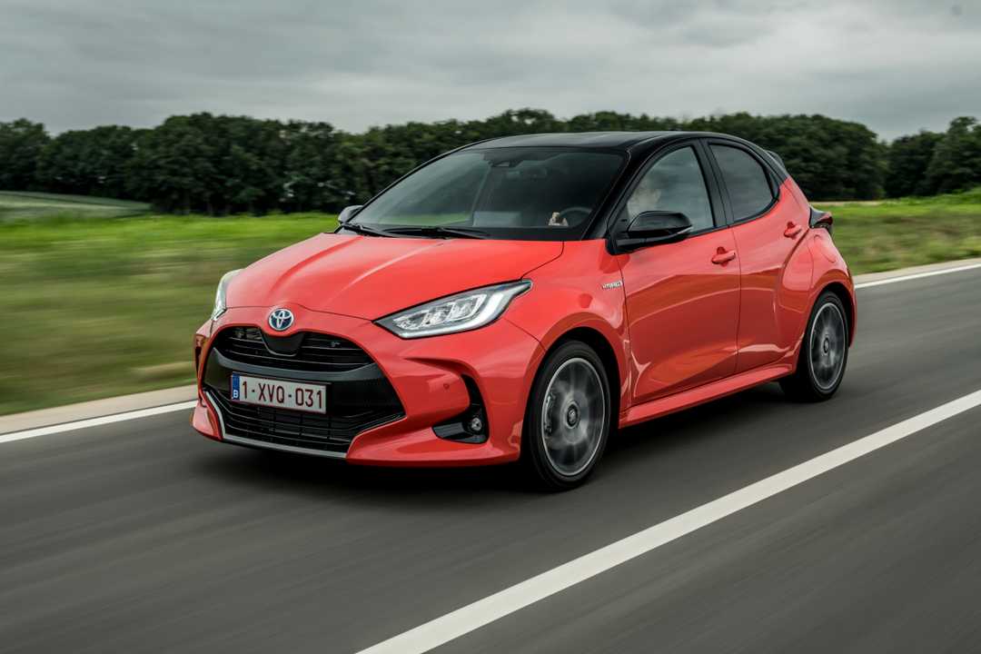 Toyota Yaris Hybrid: Chi La Guida Da Tempo Dice Che... - Ecoverso 720_x_1080_jpg