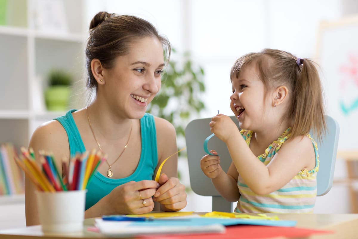 Comment devenir assistante maternelle ? - MaFormation