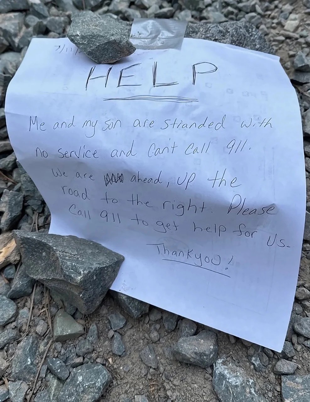 Notas manuscritas guían a clan perdida en bosque de California