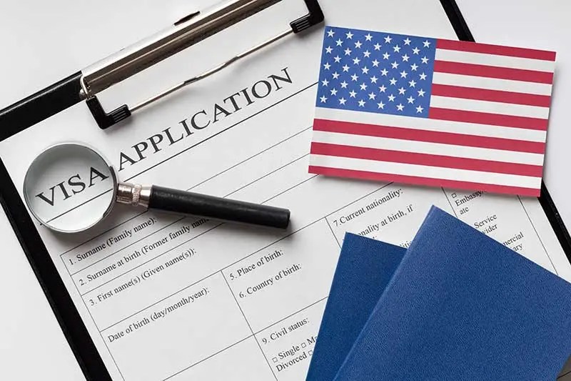 Restricciones a la visa H-1B en EE.UU. generan inquietud en trabajadores y empresas