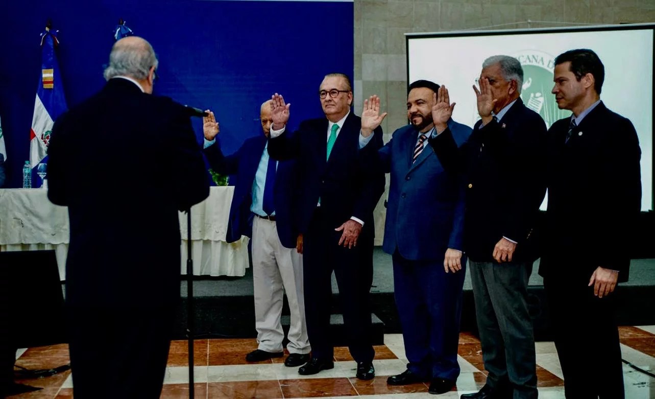 Nueva directiva de la Entidad Dominicana de la Historia