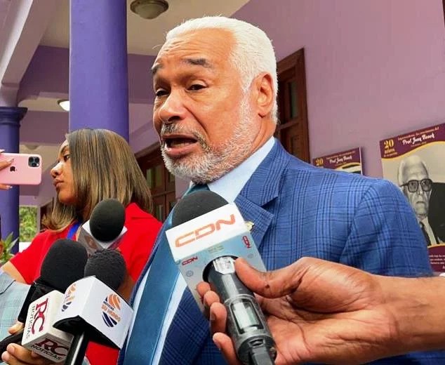 Radhamés Camacho insta al Gobierno a evitar las excusas y proceder a la indexación salarial