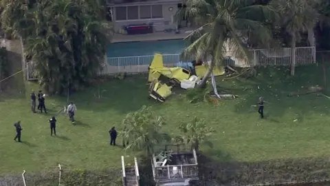 Dos muertos tras caer un avión en Florida con ayuda para damnificados del huracán Melissa