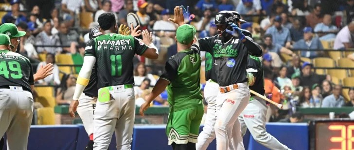 Mateo y Rogers lideran triunfo de Estrellas sobre Licey