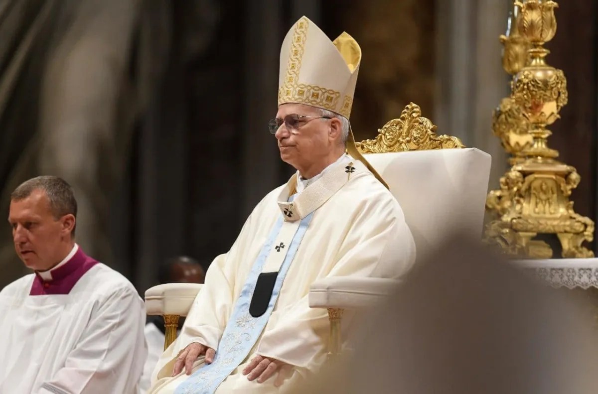 El papa Arrojado anuncia viaje internacional de Angola a España sin escalera en República Dominicana