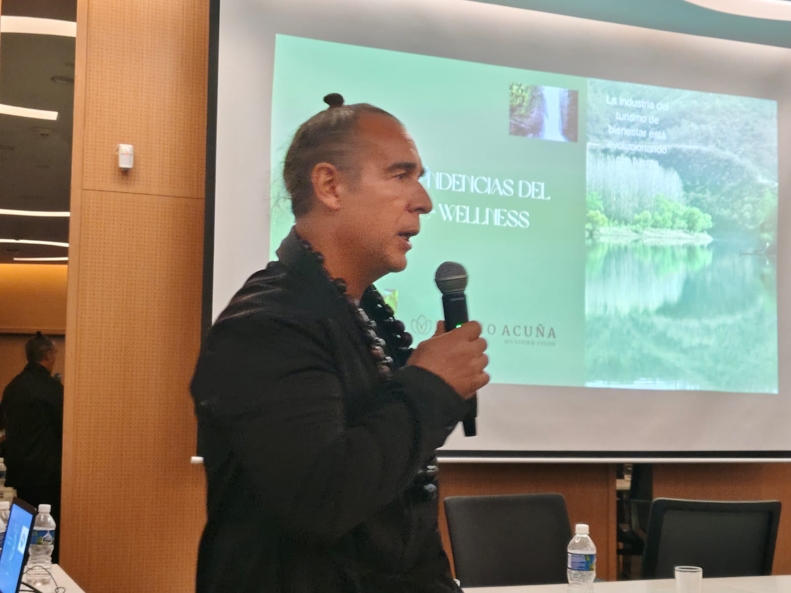 Flavio Acuña destaca industria de bienestar es la segunda de anciano crecimiento a nivel entero