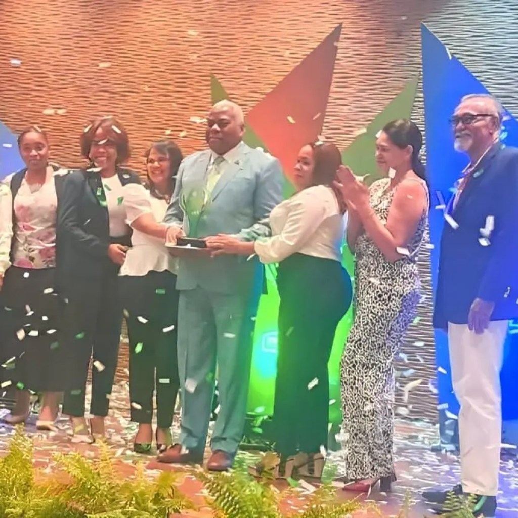 COOPINFA reconocida por su responsabilidad social en el sector cooperativo dominicano