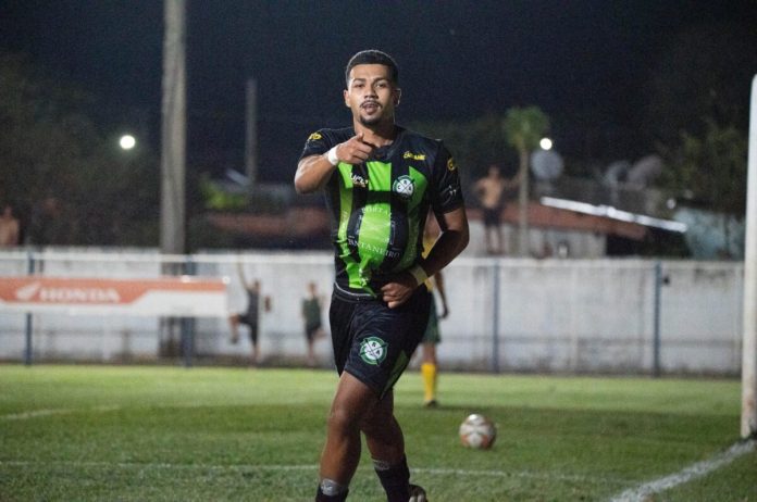 Esposa de Gustavo Silva, do CR Aquidauana, perde gestação um dia após homenagem do atleta em gol