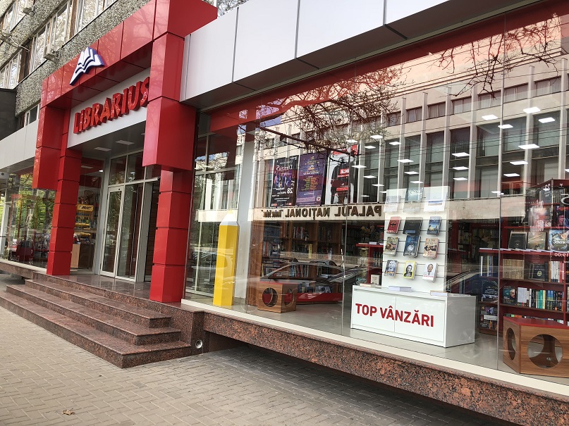 Din Culisele Librarius Cum Sunt AngajaÅ£i Librarii Si Ce CÄrÅ£i CautÄ Cititorii Eucitesc Cotidian Literar Online